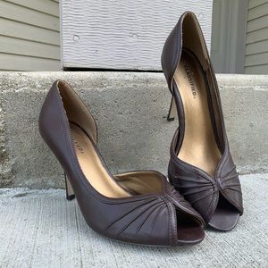 Sexy Classified Open Arch Brown Heel Size 8.5